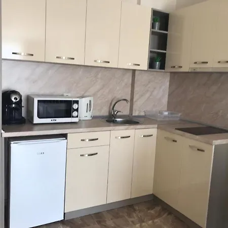 Апартамент Поли Сардиния Appartamento Sveti Vlas